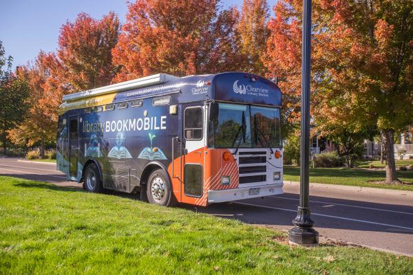 Image for event: Bookmobile Stop at Longview Park 